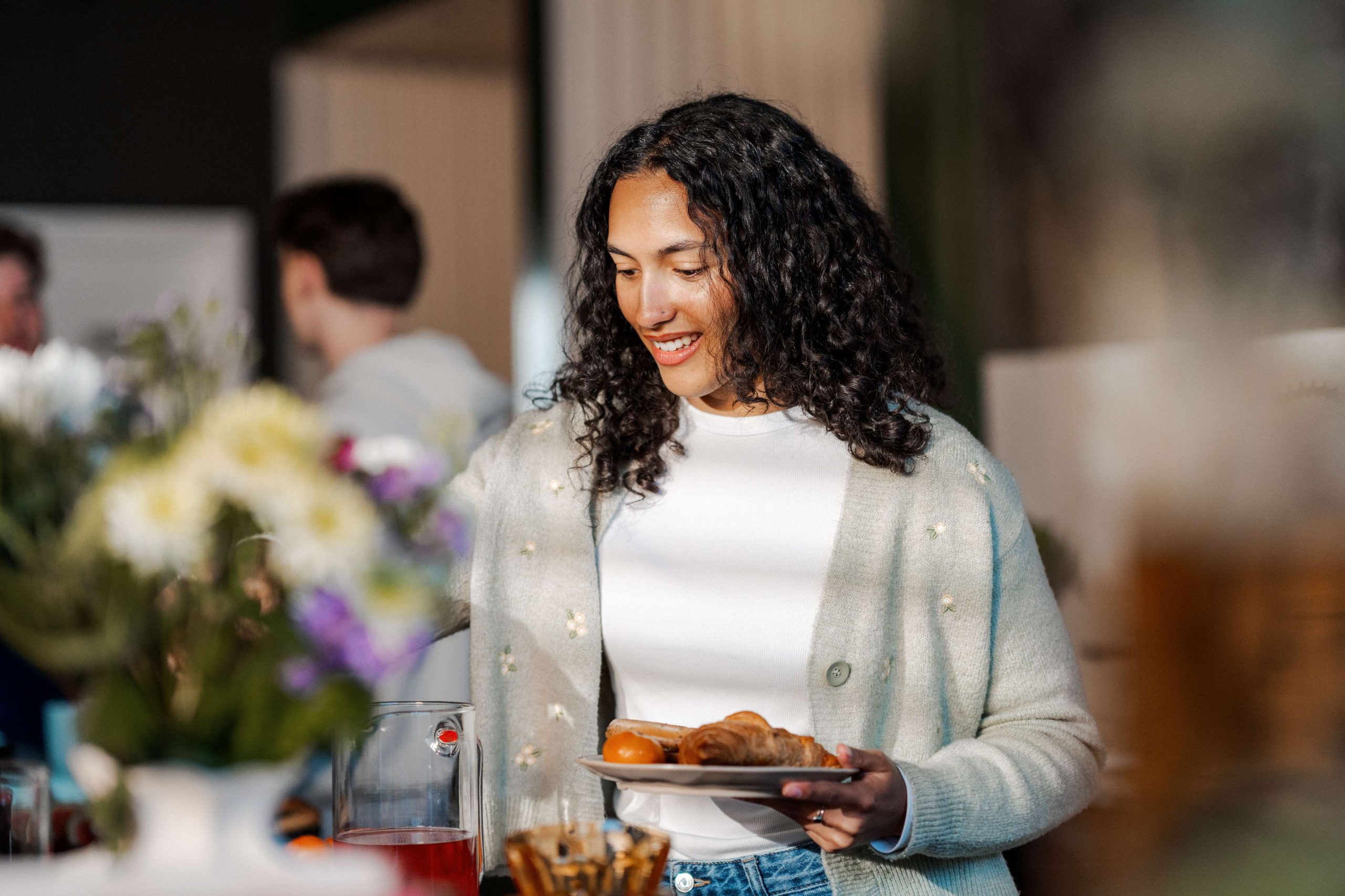 Free Breakfasts & Coffee